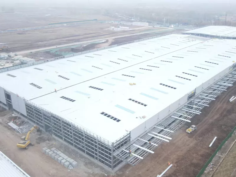 Γιατί να επιλέξετε ένα κτίριο Prefab Metal Warehouse για την επιχείρησή σας;